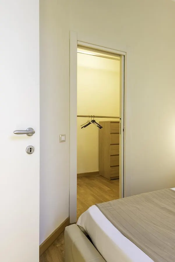 Apartment Porta Venezia - Rentclass - Catone Milan